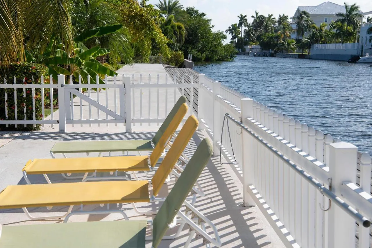 Snug Harbour View Condo #8 George Town 0*,  Islas Caimán