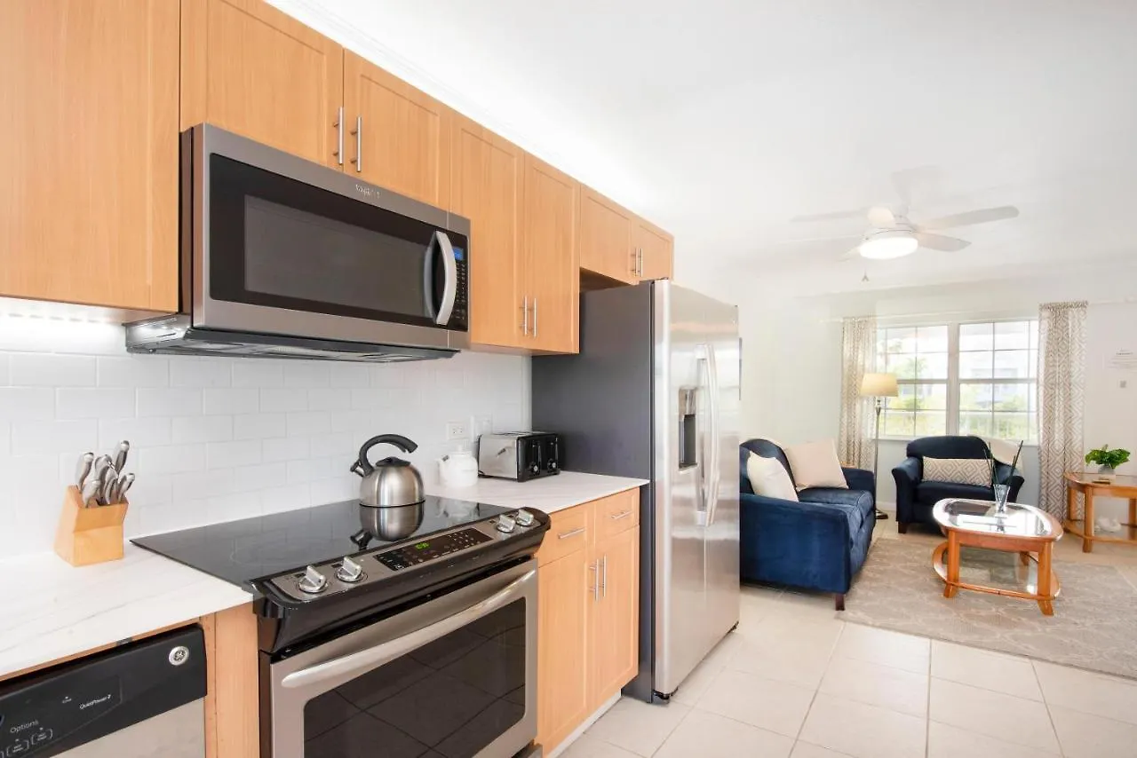 Snug Harbour View Condo #8 George Town Сasa de vacaciones