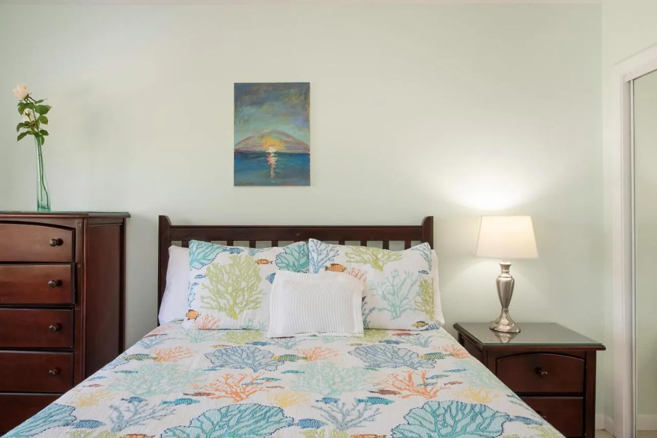 別荘 Snug Harbour View Condo #8 ジョージ・タウン ケイマン諸島