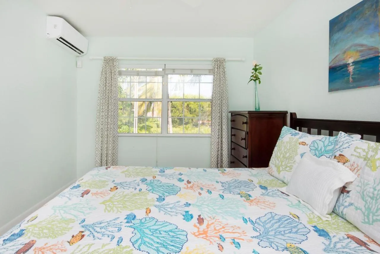 Snug Harbour View Condo #8 ジョージ・タウン ケイマン諸島