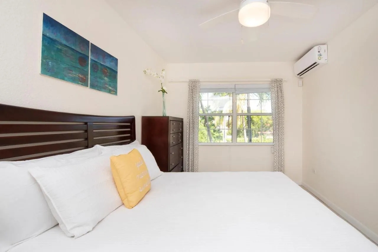 Snug Harbour View Condo #8 乔治城