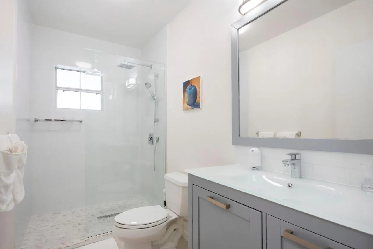 Snug Harbour View Condo #8 乔治城 0*,